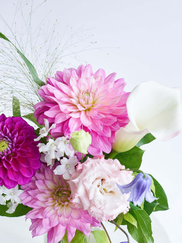 ダリアの花束M