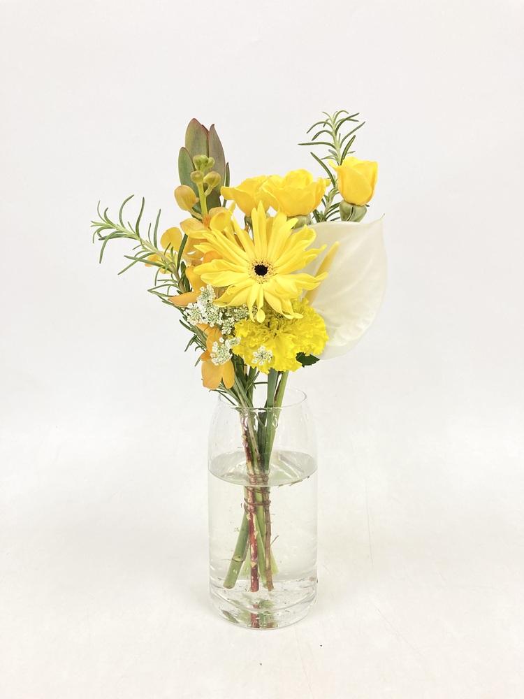 フローリストにおまかせ 季節の花束 S - イエロー -