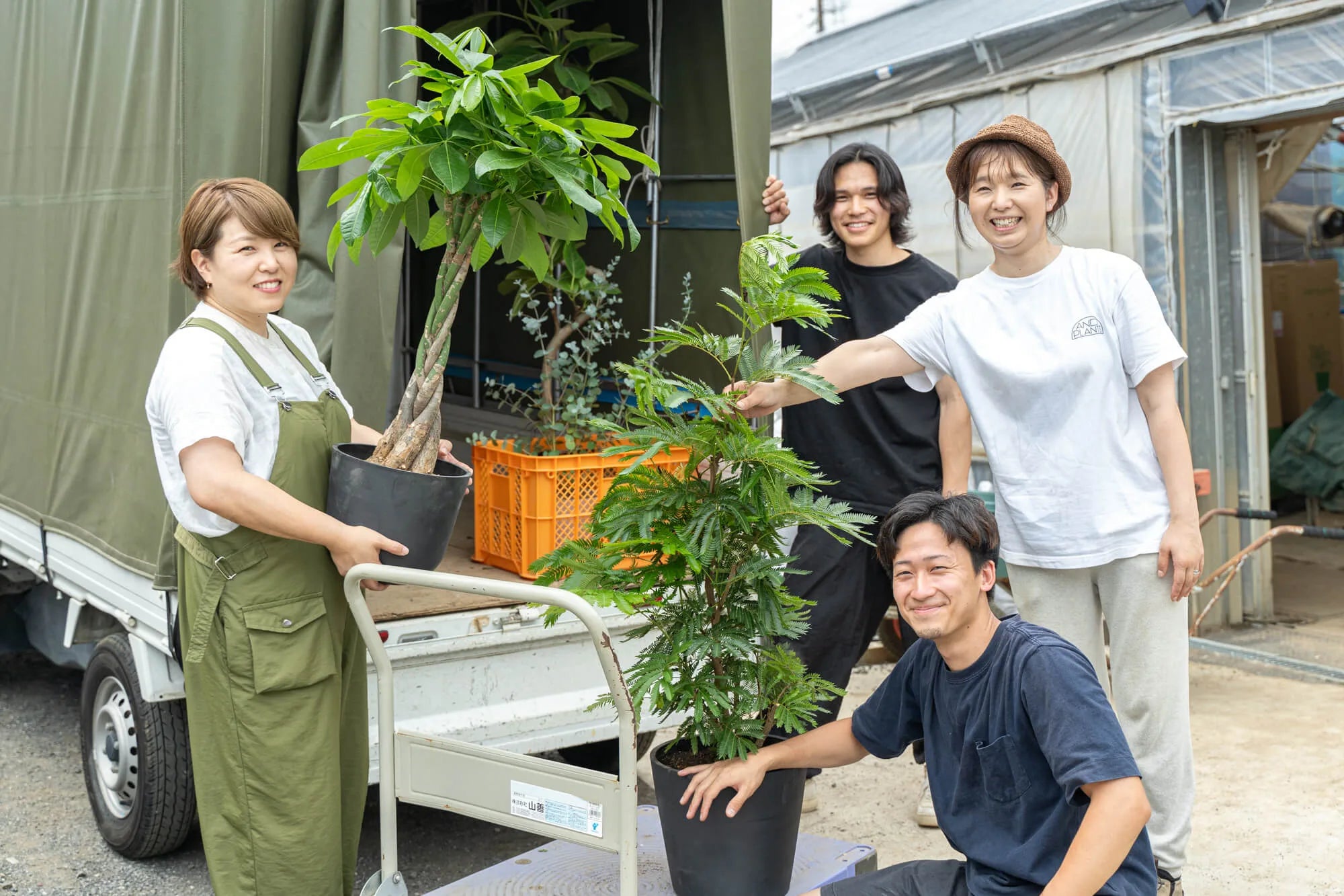 まとめてスタッフが設置
